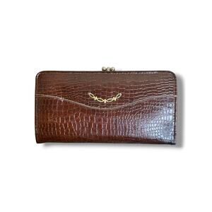 Vintage Mid Century Dark Brown Croc Embossed Clutch Wallet Gold Tone Kiss Lock